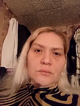 Snapshot of Minna_Jeannie chatting on 12/23/25, 02:09 Minna Jeannie online show from 12/23/25, 02:09