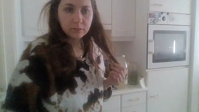 JasmineGlamour online show from 04/25/26, 05:32