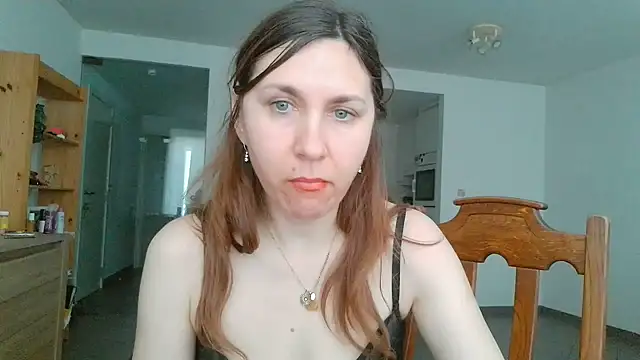 JasmineGlamour online show from 04/30/26, 06:36