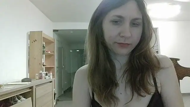 JasmineGlamour online show from 04/30/26, 08:57