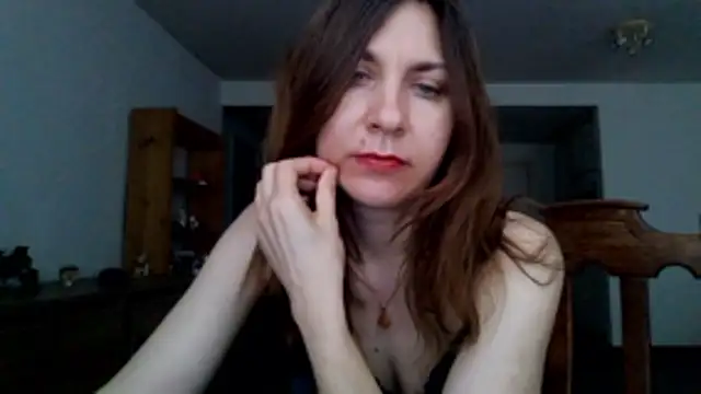 Snapshot of JasmineGlamour chatting on 06/02/26, 05:53 JasmineGlamour online show from 06/02/26, 05:53