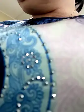 Snapshot of FantasyMichelle chatting on 12/18/24, 06:14 FantasyMichelle online show from 12/18/24, 06:14