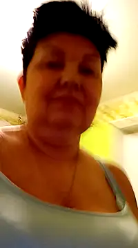 Snapshot of FantasyMichelle chatting on 12/31/24, 05:11 FantasyMichelle online show from 12/31/24, 05:11