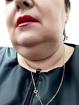 Snapshot of FantasyMichelle chatting on 01/26/25, 06:49 FantasyMichelle online show from 01/26/25, 06:49