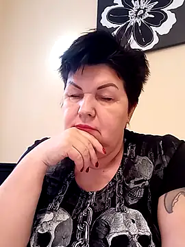 Snapshot of FantasyMichelle chatting on 02/09/25, 01:14 FantasyMichelle online show from 02/09/25, 01:14