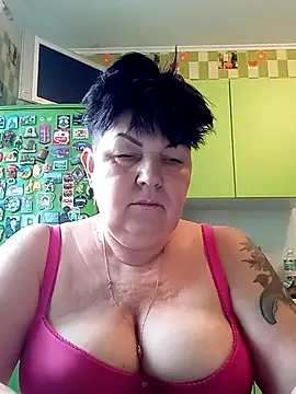 Snapshot of FantasyMichelle chatting on 03/05/25, 10:00 FantasyMichelle online show from 03/05/25, 10:00