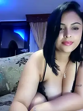 Snapshot of MelannyBell chatting on 01/25/25, 03:09 MelannyBell online show from 01/25/25, 03:09