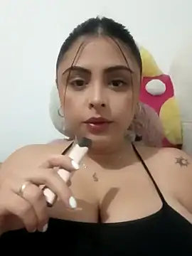 Snapshot of MelannyBell chatting on 02/16/25, 08:55 MelannyBell online show from 02/16/25, 08:55