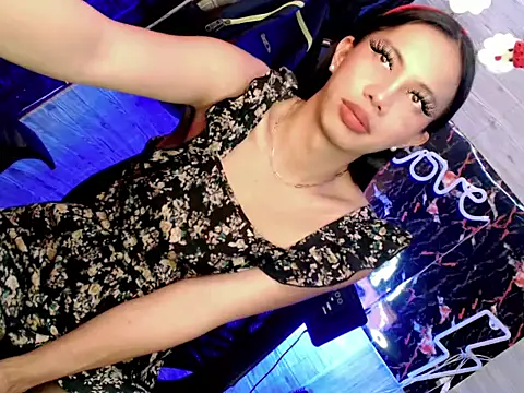 whiteladyboy online show from 12/19/25, 12:12