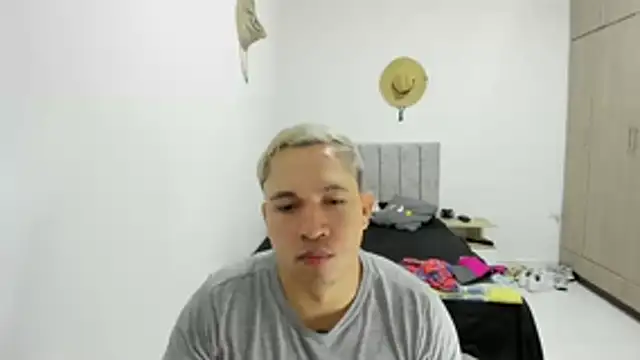 Snapshot of Valerioe chatting on 05/12/26, 03:09 Valerioe online show from 05/12/26, 03:09