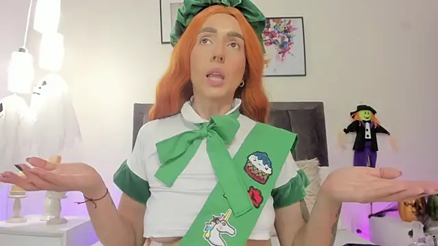 helen mooree online show from 11/01/25, 01:02