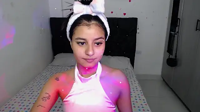 Snapshot of floweer_ chatting on 02/21/26, 06:03 floweer online show from 02/21/26, 06:03