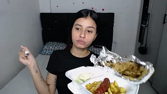 Snapshot of floweer_ chatting on 02/25/26, 03:27 floweer online show from 02/25/26, 03:27