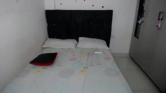 Snapshot of floweer_ chatting on 03/14/26, 05:13 floweer online show from 03/14/26, 05:13