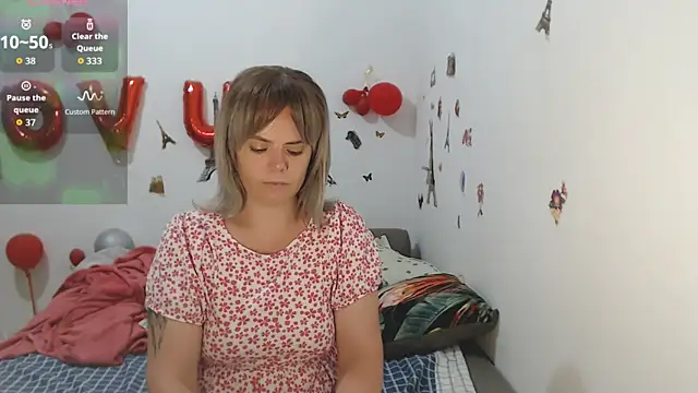 hotmilf4uxxx online show from 07/20/26, 10:39