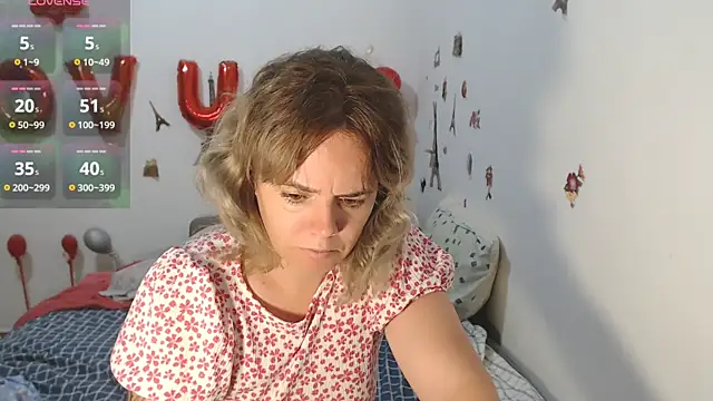 hotmilf4uxxx online show from 07/27/26, 01:18