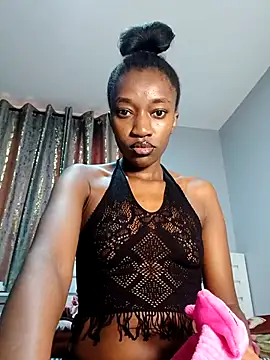 Snapshot of kinkybeby chatting on 10/19/25, 06:36 kinkybeby online show from 10/19/25, 06:36