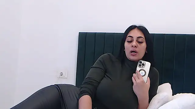 Aimeclark online show from 11/22/25, 08:46