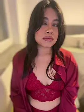 Snapshot of -Sammyxxx chatting on 12/17/24, 06:42 -Sammyxxx online show from 12/17/24, 06:42