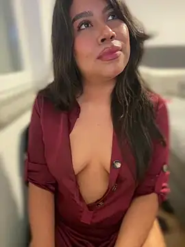 Snapshot of -Sammyxxx chatting on 01/04/25, 03:18 -Sammyxxx online show from 01/04/25, 03:18