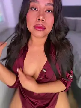 Snapshot of -Sammyxxx chatting on 01/28/25, 03:46 -Sammyxxx online show from 01/28/25, 03:46