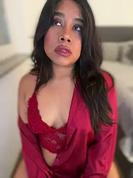 Snapshot of -Sammyxxx chatting on 03/20/25, 03:14 -Sammyxxx online show from 03/20/25, 03:14