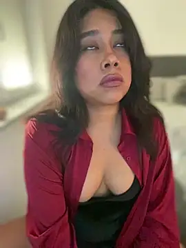 Snapshot of -Sammyxxx chatting on 03/21/25, 03:13 -Sammyxxx online show from 03/21/25, 03:13