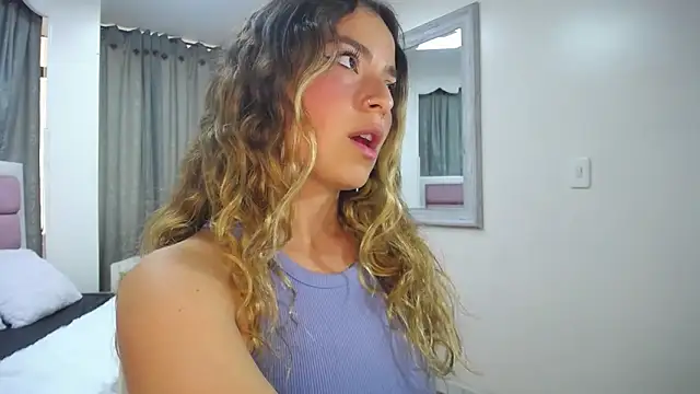 IssadoraJames online show from 01/15/25, 06:29