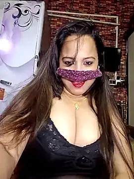 albelasummi702 online show from 12/18/25, 02:06