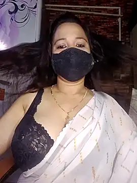 Snapshot of albelasummi702 chatting on 02/16/26, 02:29 albelasummi702 online show from 02/16/26, 02:29