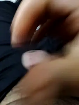 Snapshot of SplitPrestige19 chatting on 04/02/26, 08:39 SplitPrestige19 online show from 04/02/26, 08:39