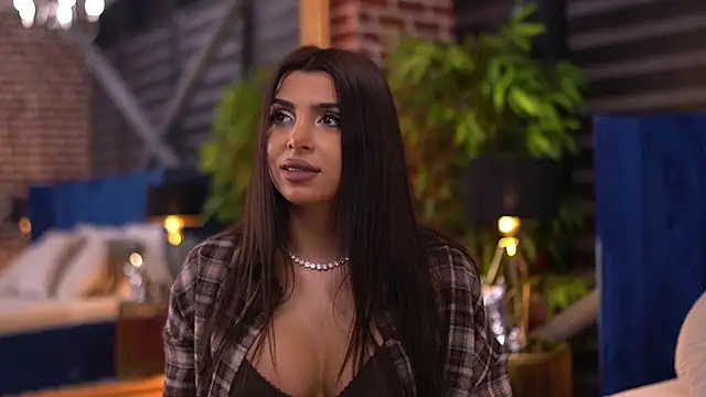 NicoleCellini online show from 10/26/25, 06:58