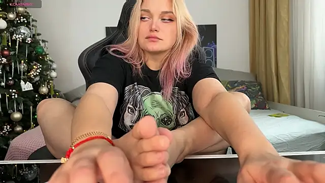 unicornsfeet online show from 01/13/25, 09:30