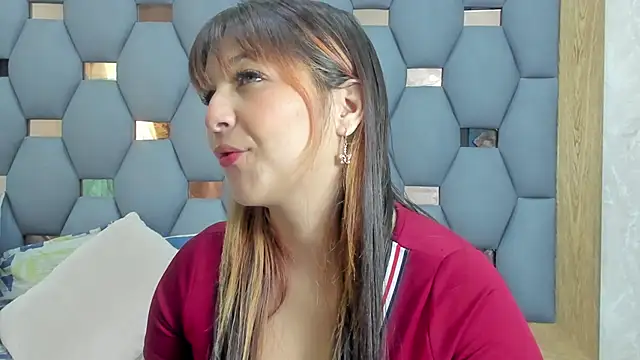 yayi derek online show from 10/31/25, 10:05