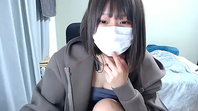 Snapshot of izumi__123 chatting on 12/17/24, 03:49 izumi 123 online show from 12/17/24, 03:49