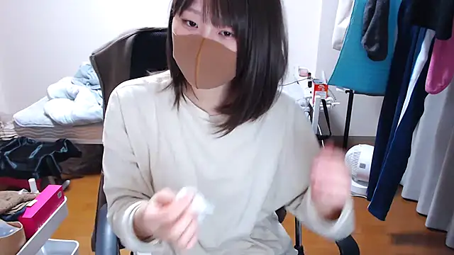 Snapshot of izumi__123 chatting on 03/13/26, 05:08 izumi 123 online show from 03/13/26, 05:08