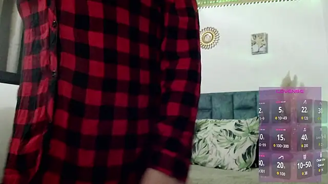 Snapshot of Donniia chatting on 03/18/26, 09:51 Donniia online show from 03/18/26, 09:51