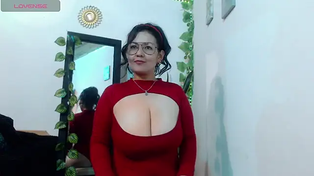 Donniia online show from 04/24/26, 10:45