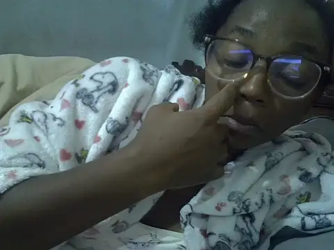 ElianeHot online show from 06/24/26, 03:38