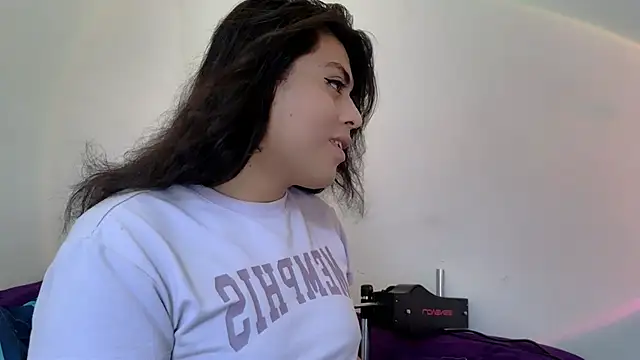 Snapshot of Ariana_Rodriguez_ chatting on 03/15/25, 08:21 Ariana Rodriguez online show from 03/15/25, 08:21