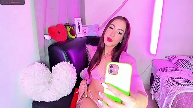 Snapshot of Gothic_slut-without_limit chatting on 03/01/25, 04:47 Gothic slut-without limit online show from 03/01/25, 04:47