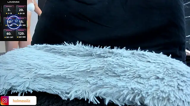 LIZ HOLMES online show from 03/21/25, 04:29