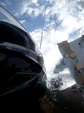 Snapshot of MiaStor chatting on 10/14/25, 09:37 MiaStor online show from 10/14/25, 09:37