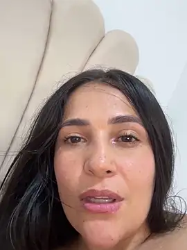 Snapshot of Taylortits chatting on 03/04/25, 03:26 Taylortits online show from 03/04/25, 03:26