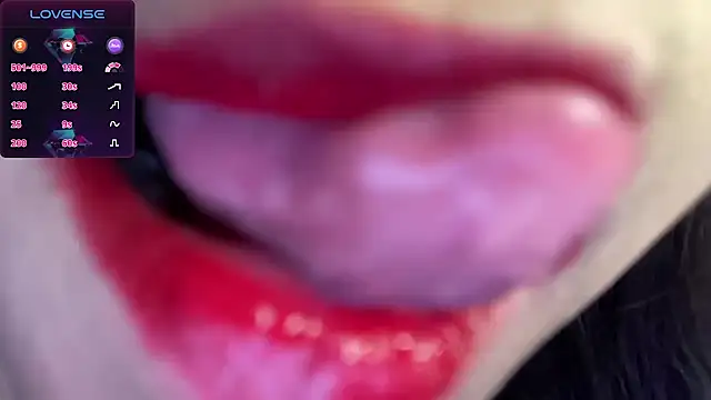 Snapshot of Kanika_9_ chatting on 01/14/26, 05:29 Kanika 9 online show from 01/14/26, 05:29