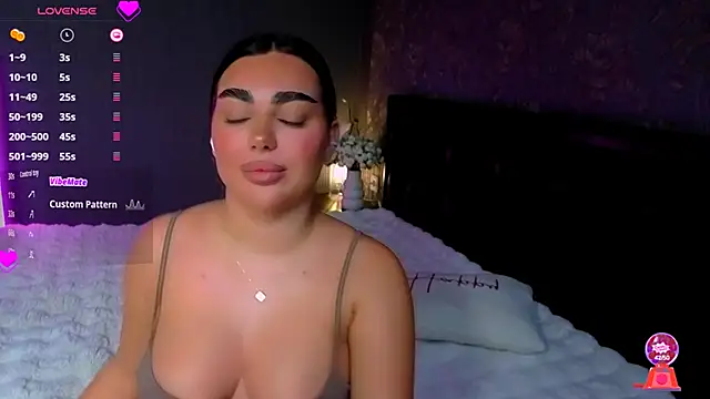 babyleilaa online show from 11/30/25, 10:58