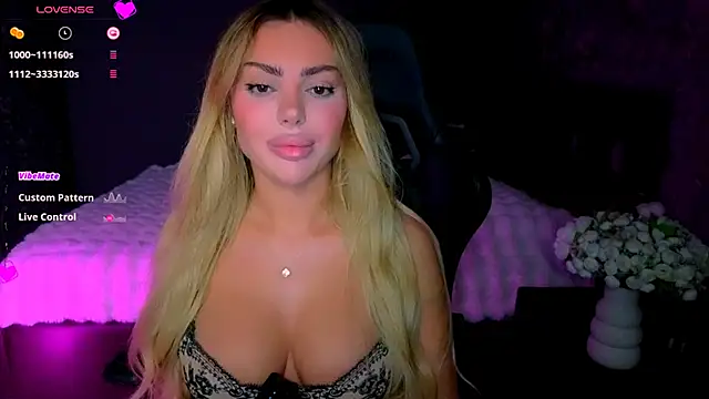 babyleilaa online show from 05/31/26, 07:59