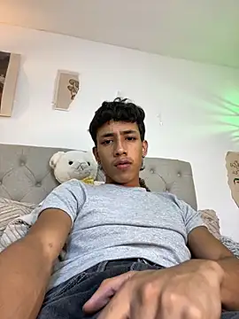 Snapshot of Ostin18hot chatting on 12/03/25, 05:15 Ostin18hot online show from 12/03/25, 05:15