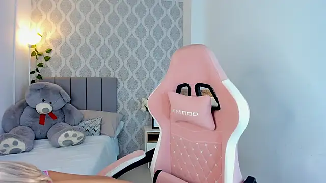 Adria ross online show from 01/23/25, 12:19