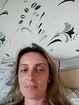 Snapshot of SophyGirl chatting on 03/20/26, 12:54 SophyGirl online show from 03/20/26, 12:54